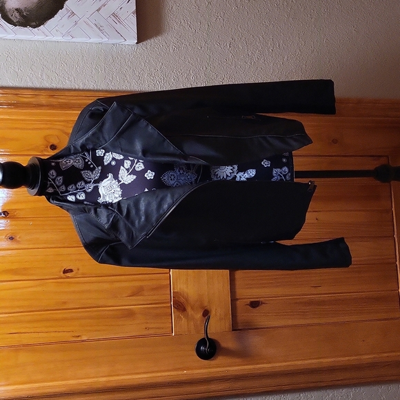Marc New York Jackets & Blazers - NWOT Marc New York Andrew Marc XXL Black Faux Leather Jacket